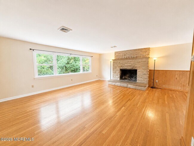 Foto del edificio - 99 Old Halfway Rd