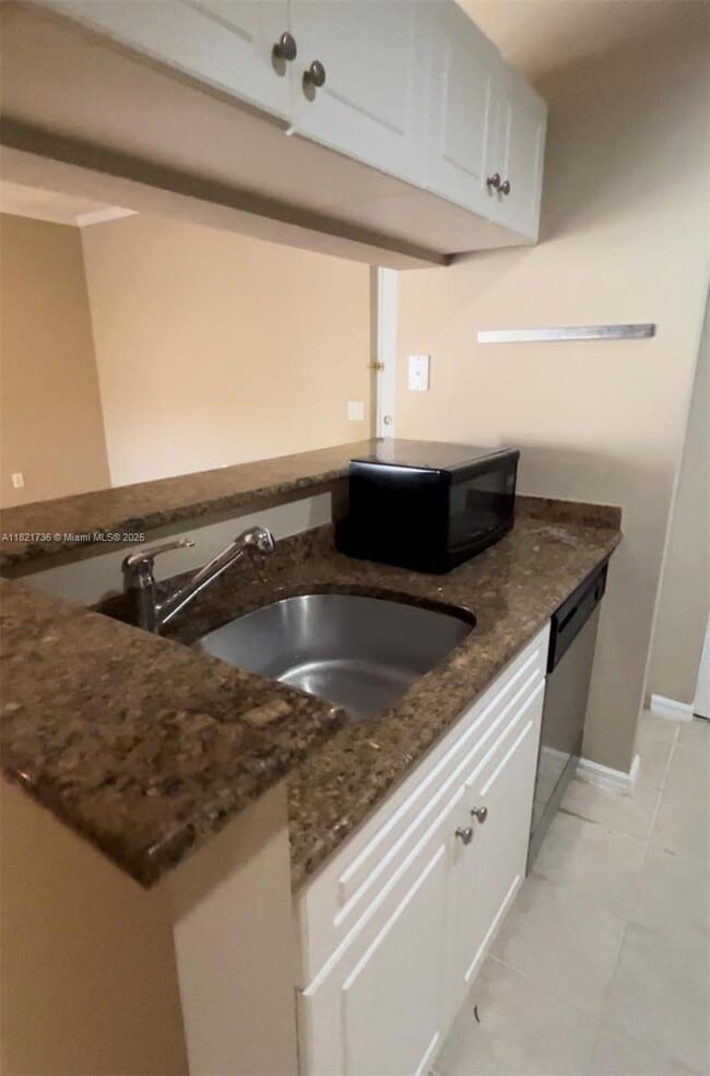 Building Photo - 1103 Tuscany Way
