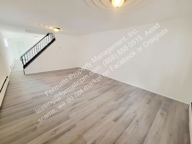 Foto del edificio - 173 Almond Ln