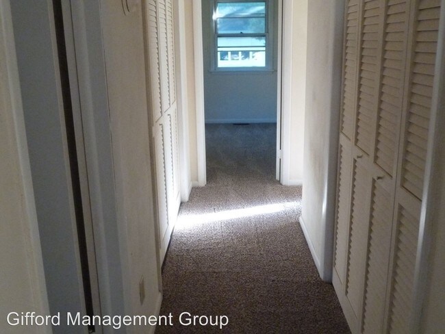 Building Photo - 3 br, 1 bath House - 2716 TOWNHOUSE LANE