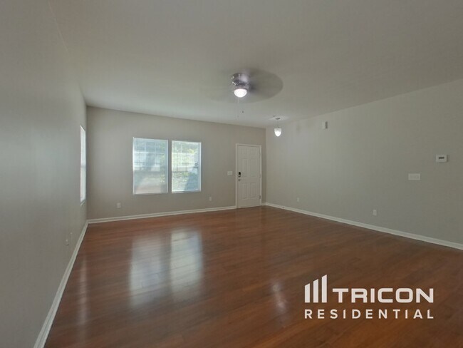 Foto del edificio - 625 Rook Rd