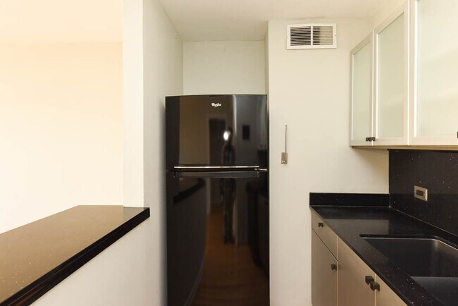 Foto del edificio - 428 W Wellington Ave