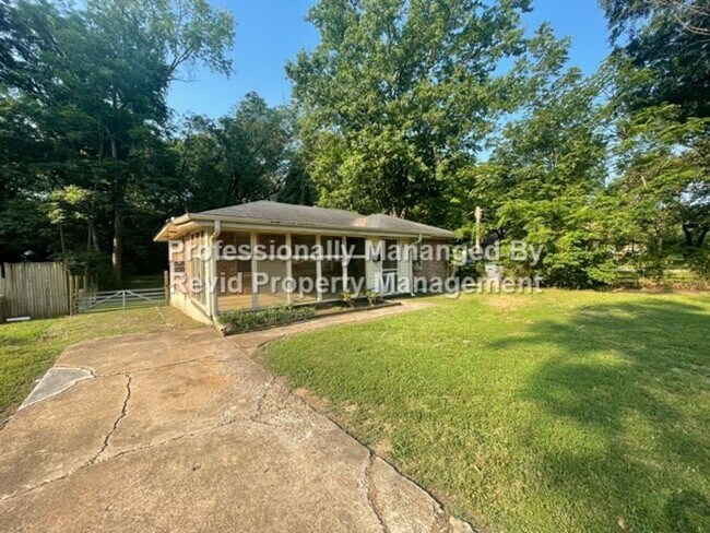 Foto del edificio - 3541 Stuart Rd