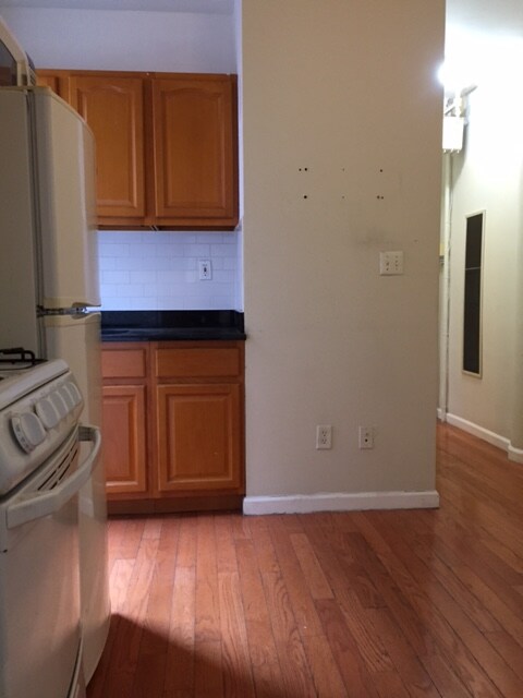 Foto principal - 210 Thompson St