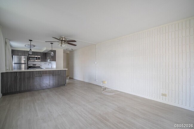Foto del edificio - $2500.00 | 2br/1ba Condominium in Lakeview Sands