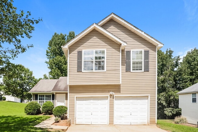 Building Photo - 3704 Lower Creek Dr