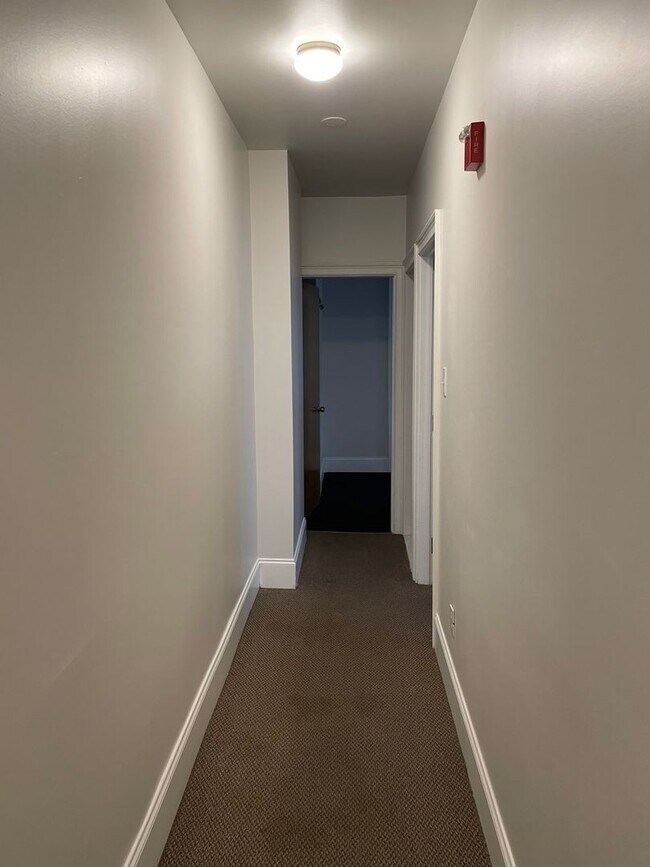 Photo - 210 S 41st St Apartment