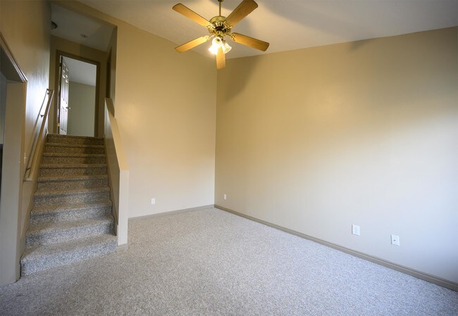Building Photo - 549 W 920 S