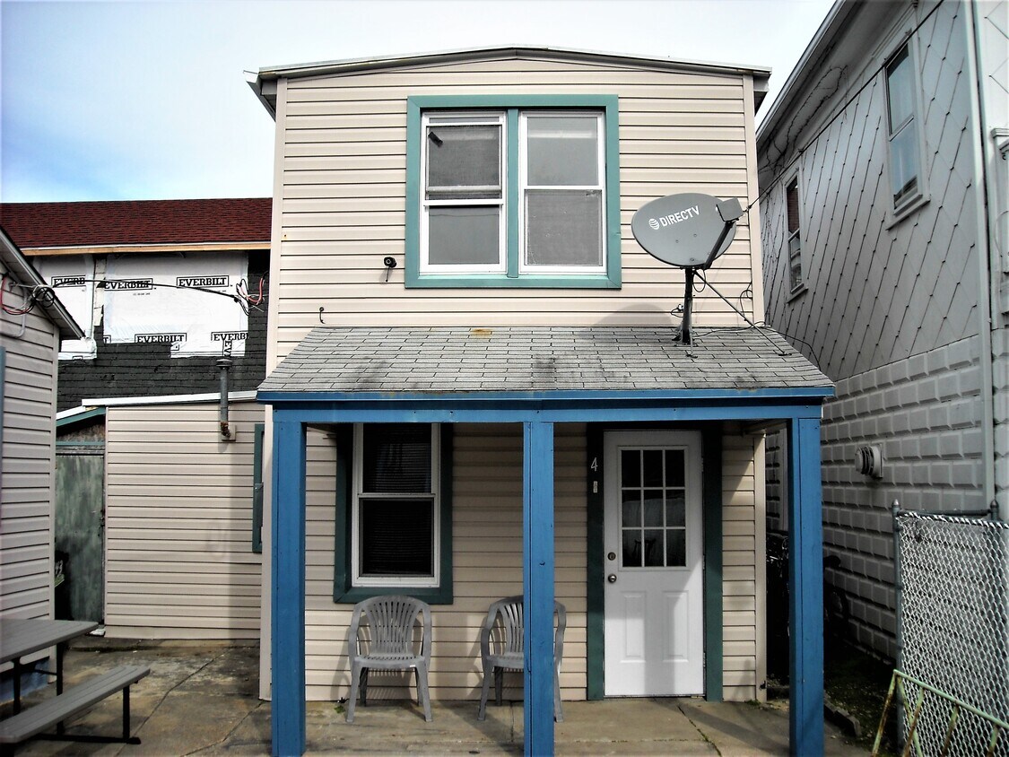 143 E Spencer Ave Unit Cottage, Wildwood, NJ 08260 143 E Spencer Ave Wildwood, NJ