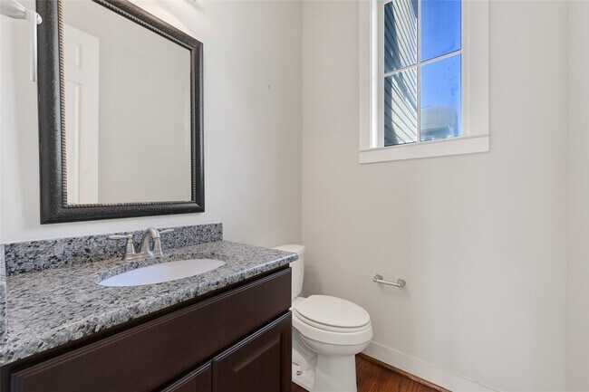 Foto del edificio - 1237 Hobbs Reach Ln