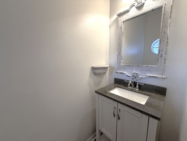Building Photo - FIRST MONTH'S RENT FREE! 3 bed 2.5 bath and 2 car garage Villa in Timberwalk!