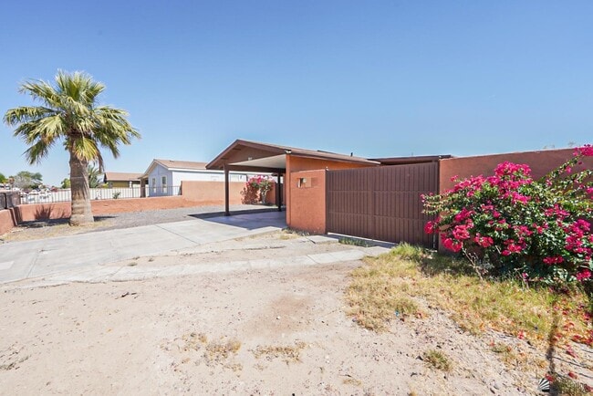Foto del edificio - 1183 Babbitt Ln