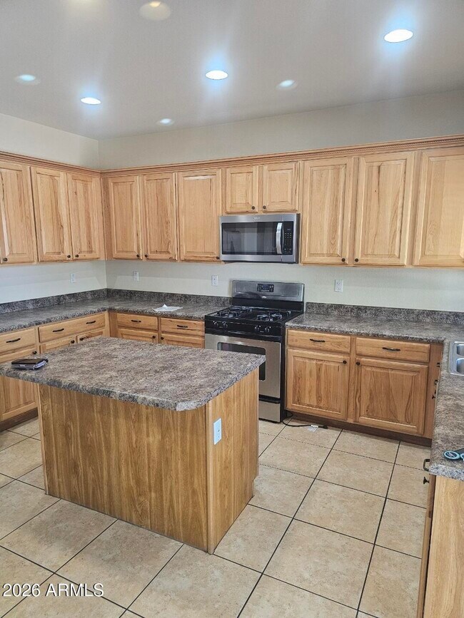 Foto del edificio - 44304 Vineyard St