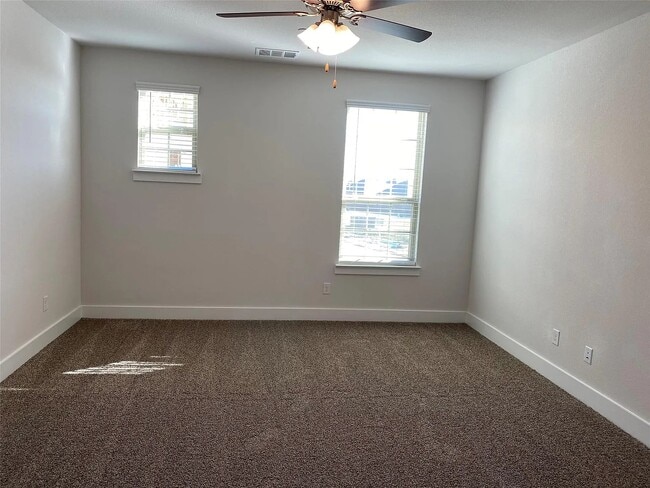 Building Photo - 2408 Magalia Ln