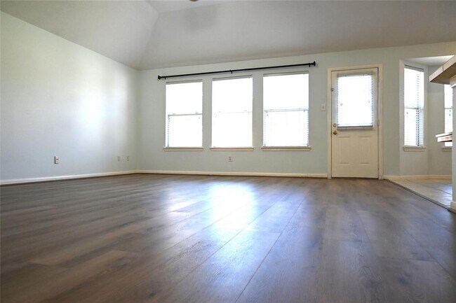 Foto del edificio - 14426 Cypress Meadow Dr