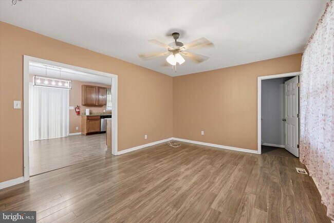 Foto del edificio - 334 N Oakland Ave