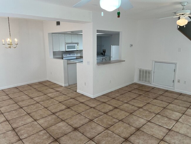 Foto del edificio - 409 Coconut Palm Way