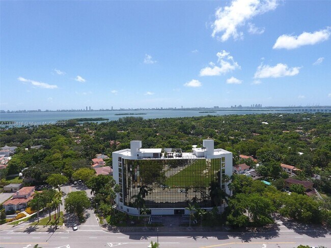 Foto del edificio - 5701 Biscayne Blvd