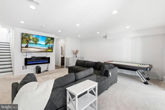 Foto del edificio - 2812 Lanham Hill Cir