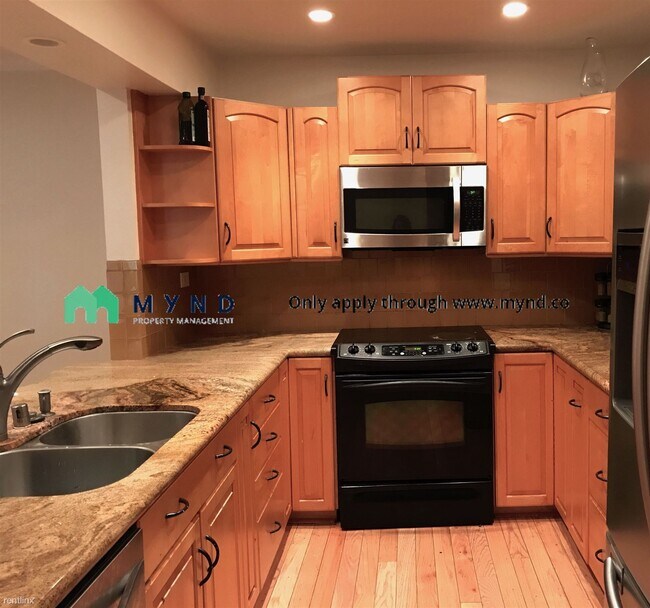 Building Photo - 2412 Altisma Way