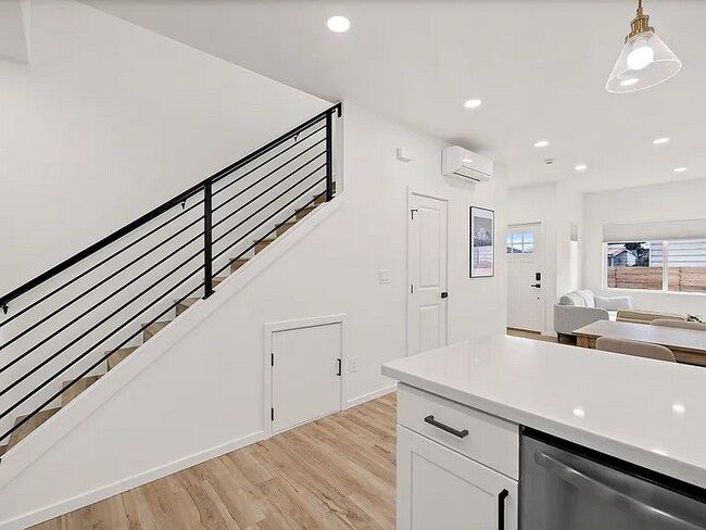 Foto del edificio - 6204 46th Ave S