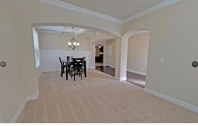 Foto del edificio - 2398 Beauchamp Ct