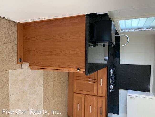 Building Photo - 98-82 Lokowai Pl