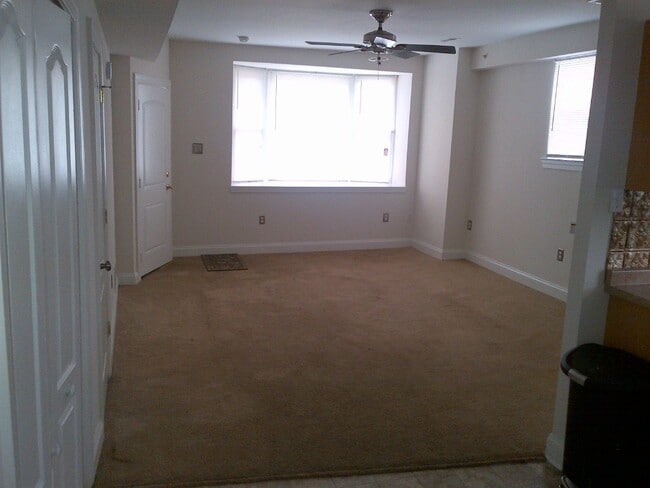 Photo - 3101 S Broad St Apartment