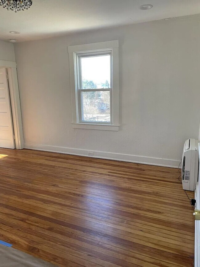 Foto del edificio - Charming Pet-Friendly Belmont Rental Near Downtown