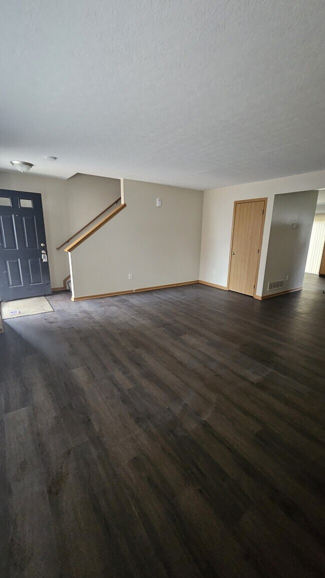 Foto del edificio - 8568 Clover Glade Dr