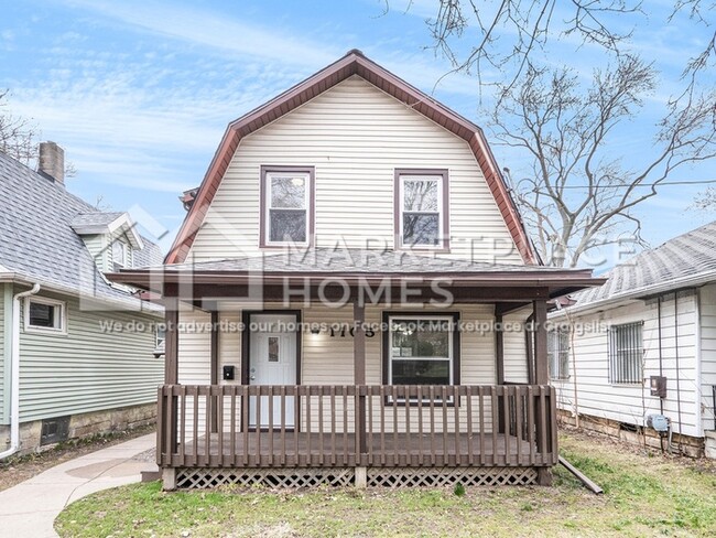 Photo - 1105 May St House