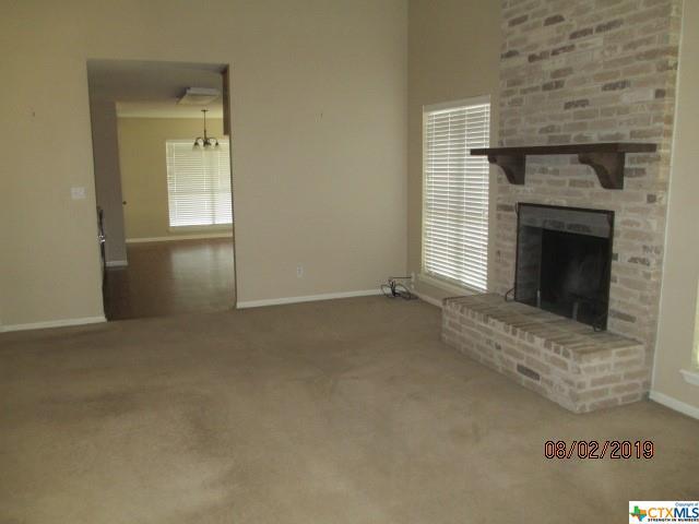 Foto del edificio - 517 Camelot Dr
