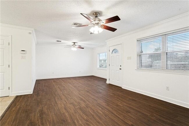 Building Photo - 3577 W Louisiana State Dr