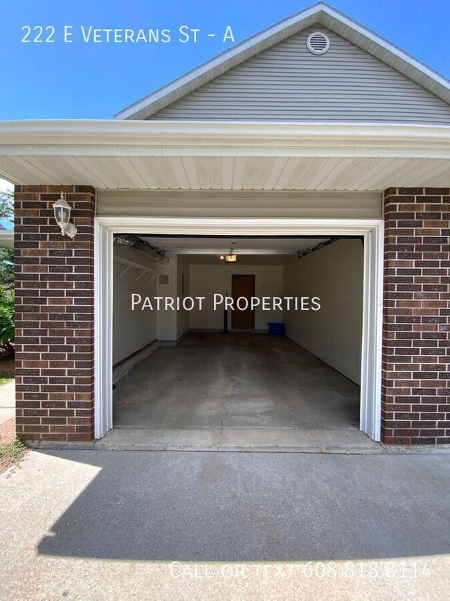 Building Photo - 222 E Veterans St