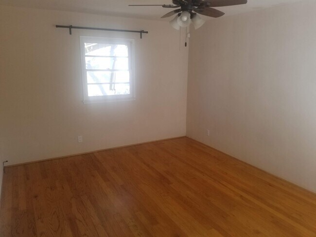 Foto del edificio - 112 N Berkeley Ave