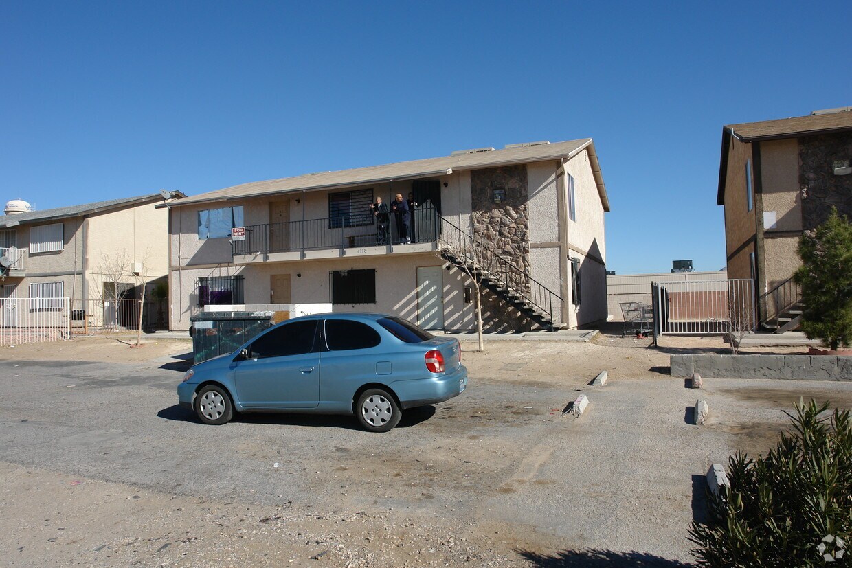 Primary Photo - 4332 Vornsand Dr