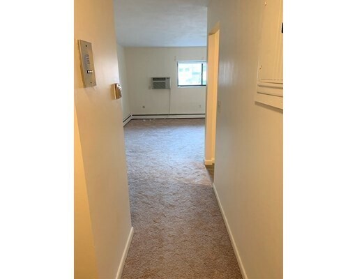 Foto del edificio - 745 E 6th St