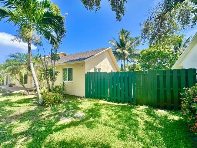 Foto del edificio - 1386 Fulmar Dr