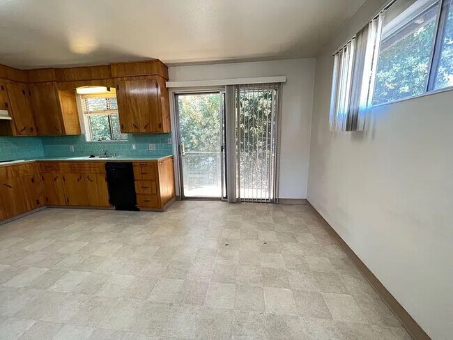 Foto del edificio - 1015 Williams Way