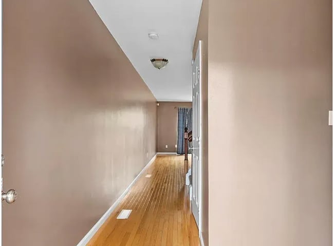 Foto del edificio - 707 6th St