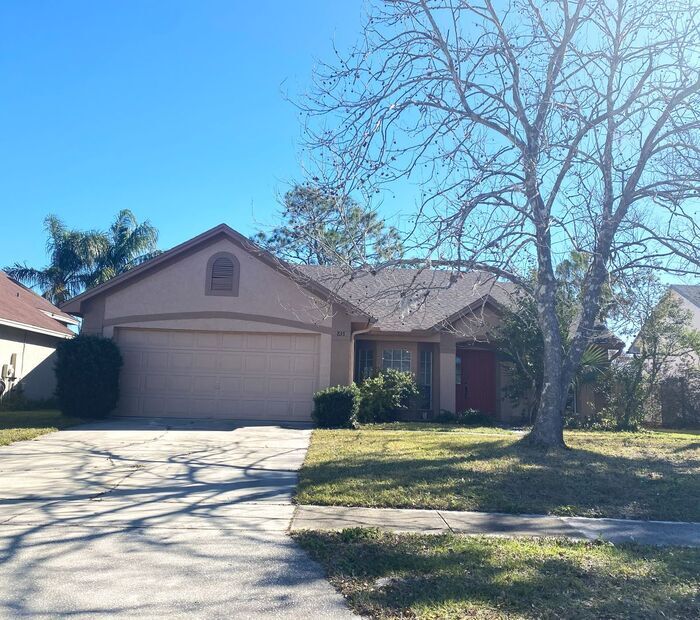 Foto principal - Wonderful 3/2 Home w/ Pond View Near UCF