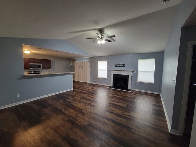 Foto del edificio - 5207 Footpath Ct