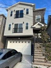 Building Photo - 127 Jaques St