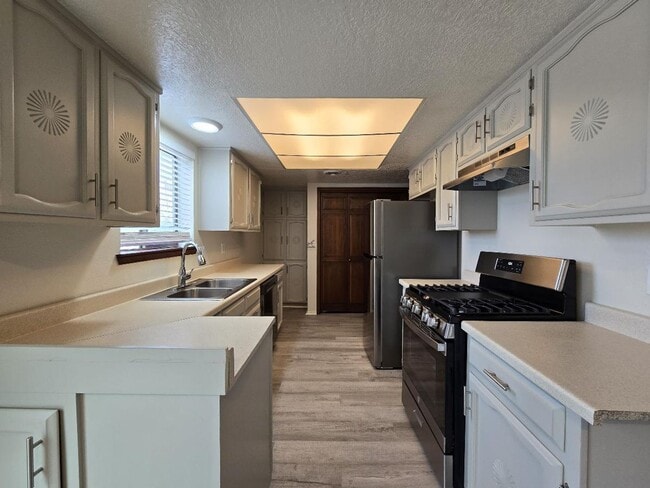 Building Photo - 2805 Vereda de Pueblo