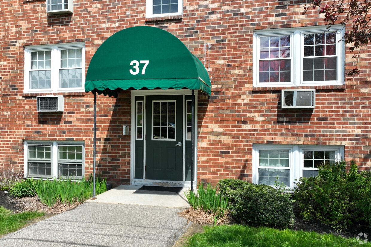 Entry - 26-38 Ernest Ave