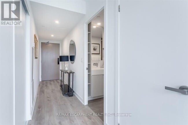 Photo du bâtiment - 370 Martha St