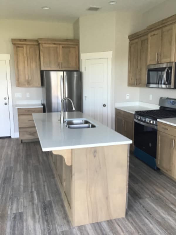 Building Photo - 209 Huntington St