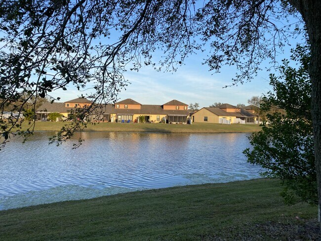 Building Photo - 1185 Luminary Cir