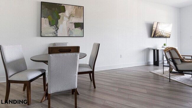 Foto del edificio - 2250 McGregor Blvd