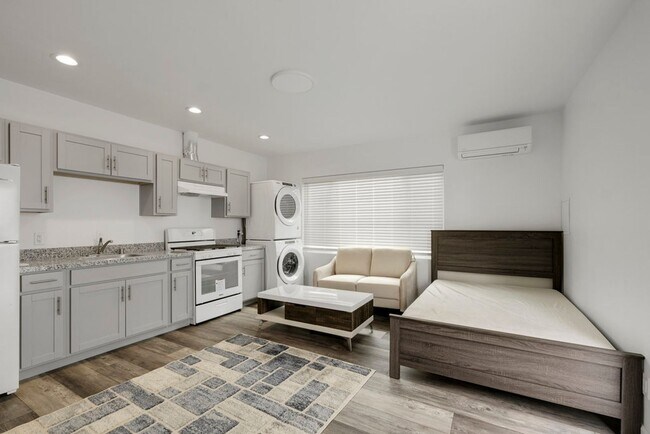 Foto del edificio - 550 Hathway Ave